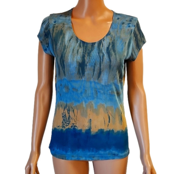 Tops - Woman's stretchy T-shirt (code-P0036)